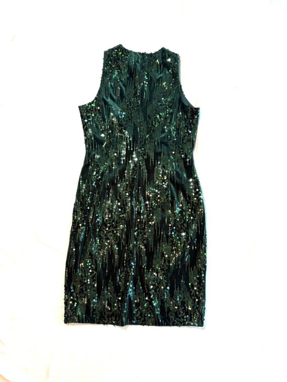 Tahari green velvet dress 6 sequins stretch sheath - Picture 5 of 12